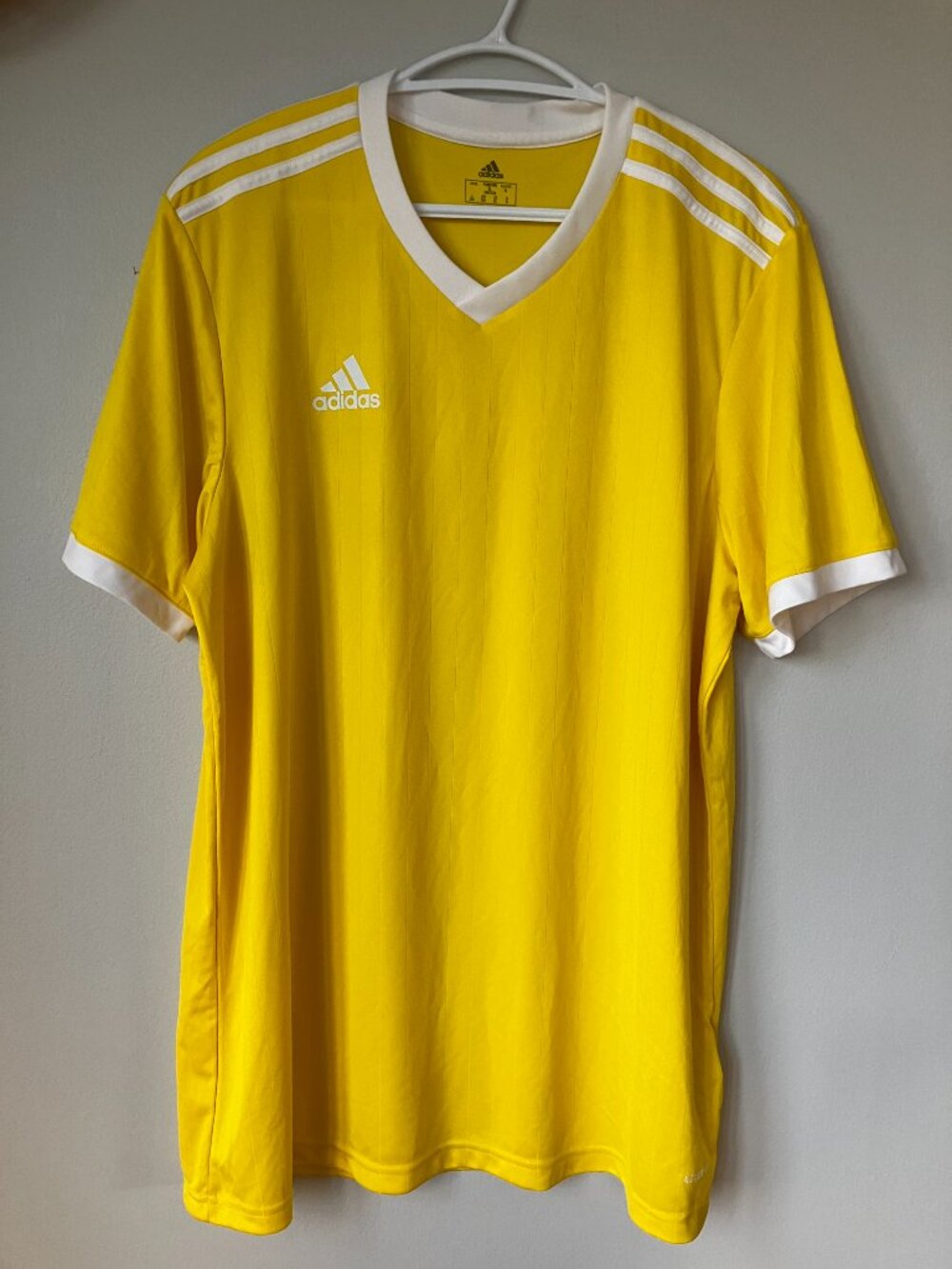 Adidas Yellow Jersey Soccer Short Sleeve Shirt Men's Size XL